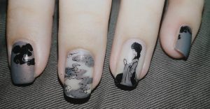 Black is not a traditional lucky color associated with the monkey sign in Chinese astrology.